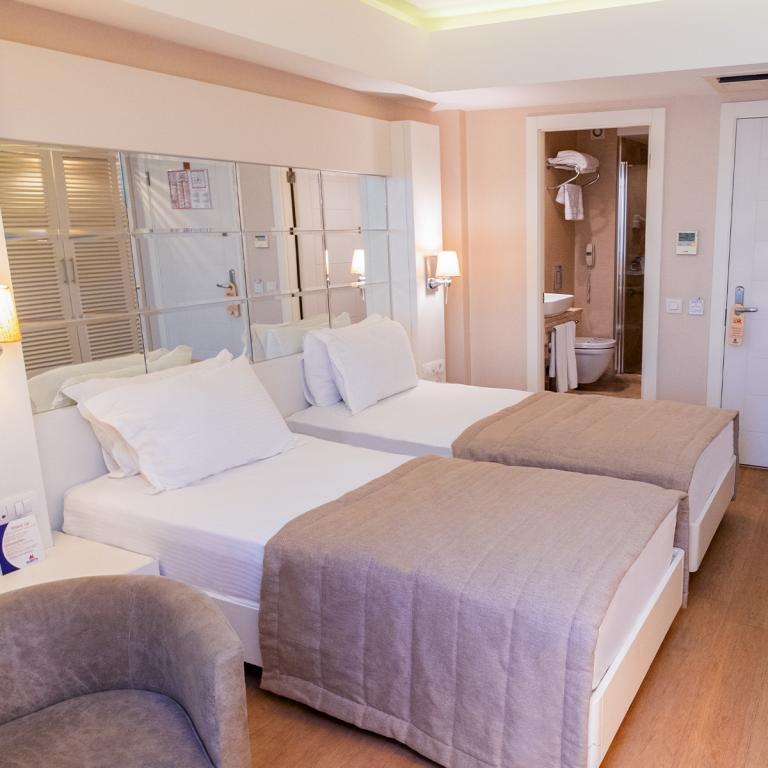 Alesta Yacht Hotel — 7