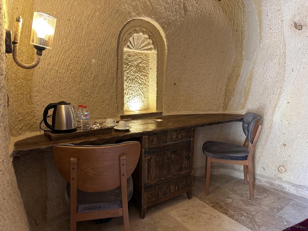 Under Cave Hotel — 4