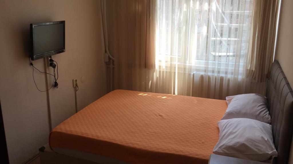 Otel Sarı — 2
