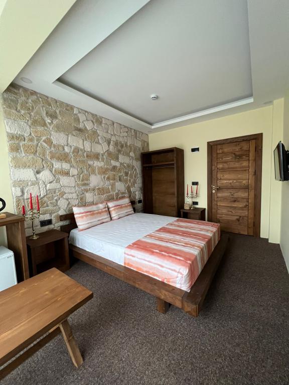 Queen City Hotel & Bungalov — 10