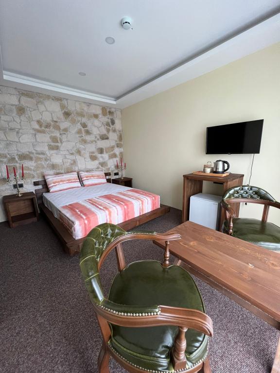 Queen City Hotel & Bungalov — 5