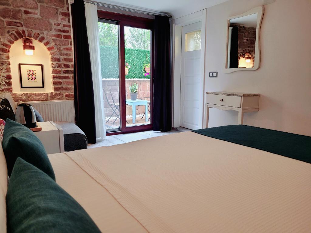 Cunda Rooms Otel — 4