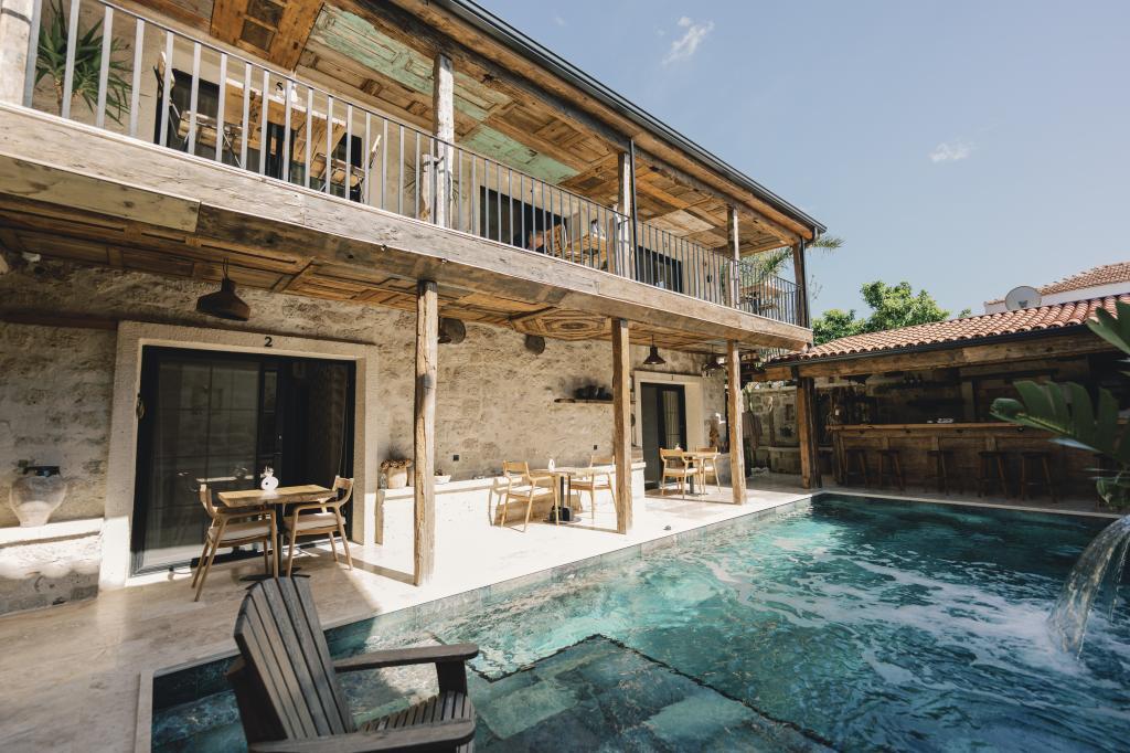 Suare Alaçatı (+12 Adult Only) — 1