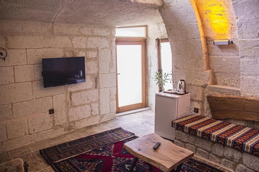 Junıor Ottoman Cave — 5