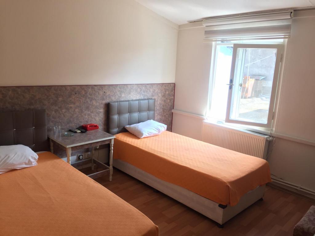 Otel Sarı — 10