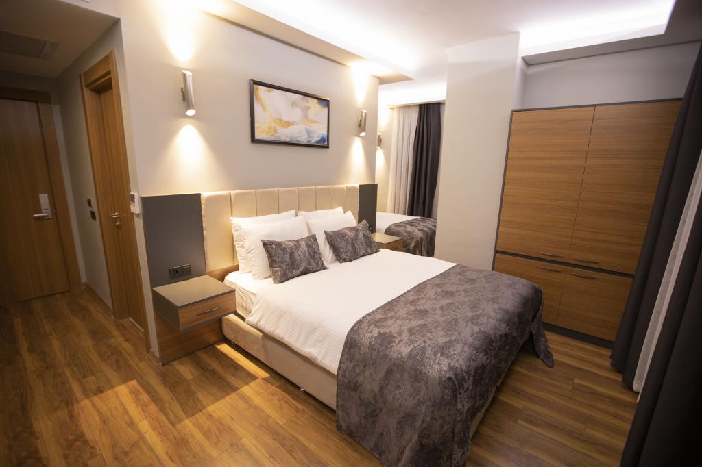 Divares Luxury Hotel — 2