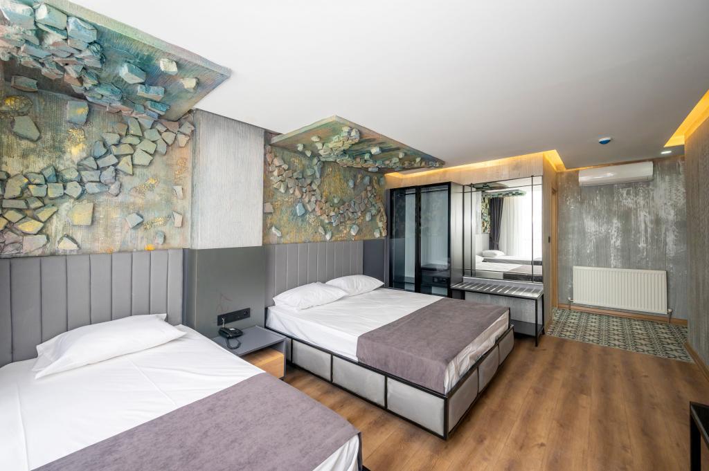 Continental Airport Hotel — 3