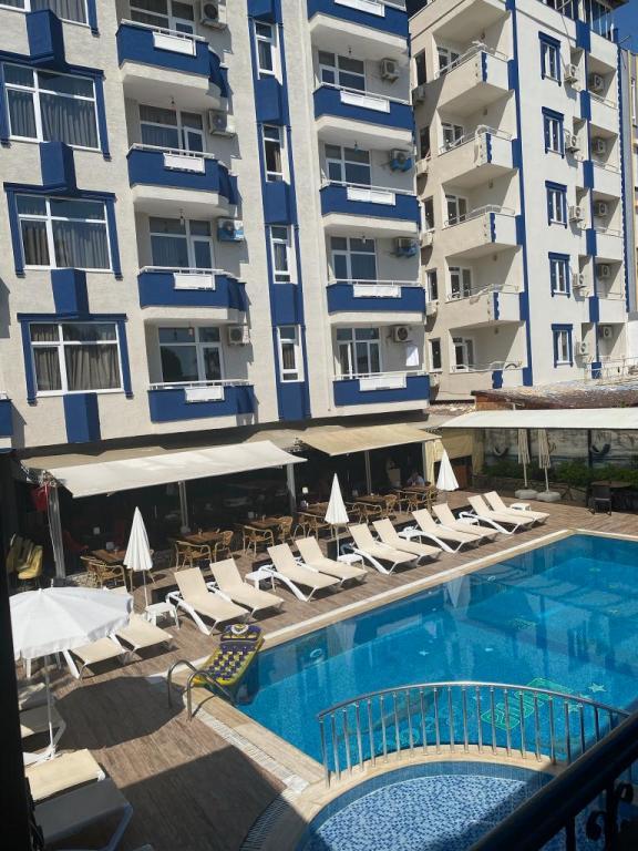 Semt Luna Beach Hotel — 7