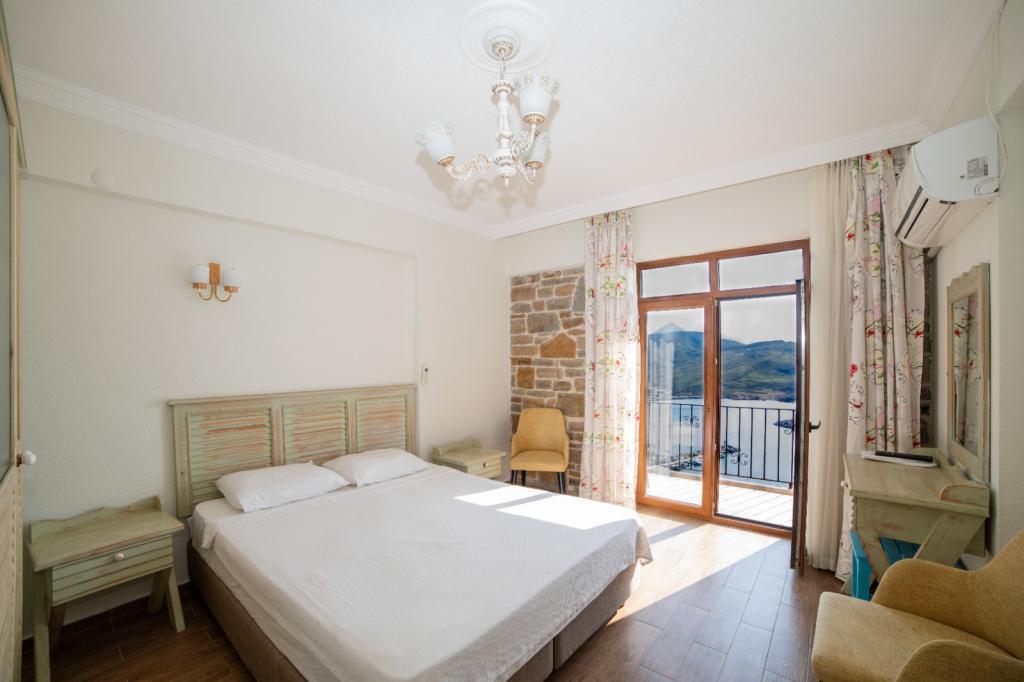 Yakamoz Otel — 2
