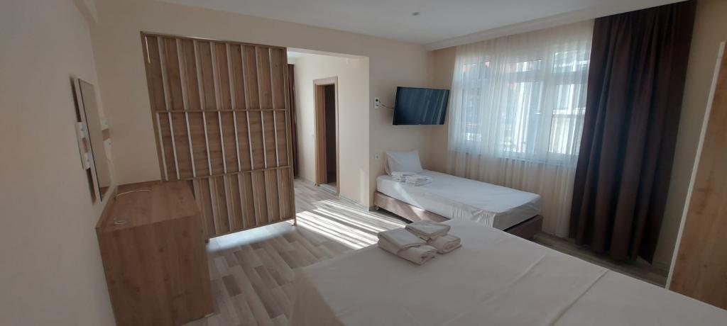 Seventy Four Hotel — 7