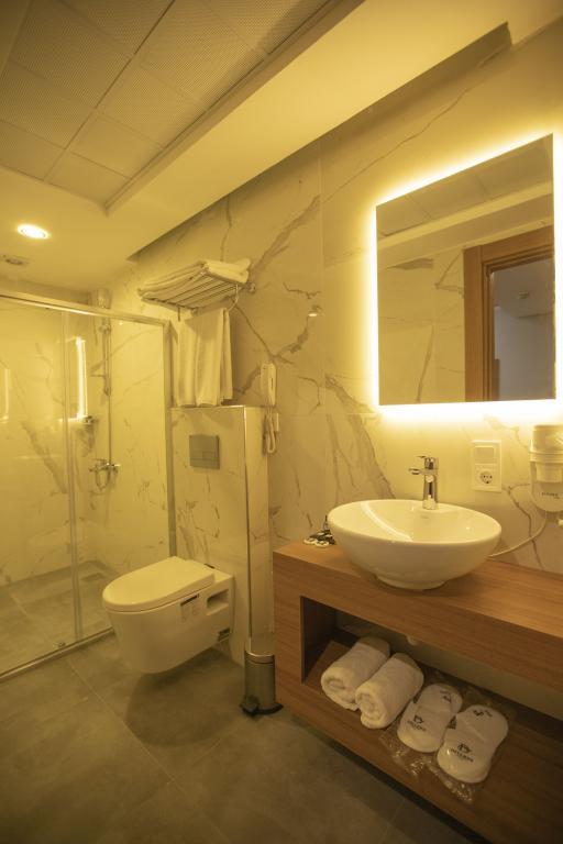 Divares Luxury Hotel — 8
