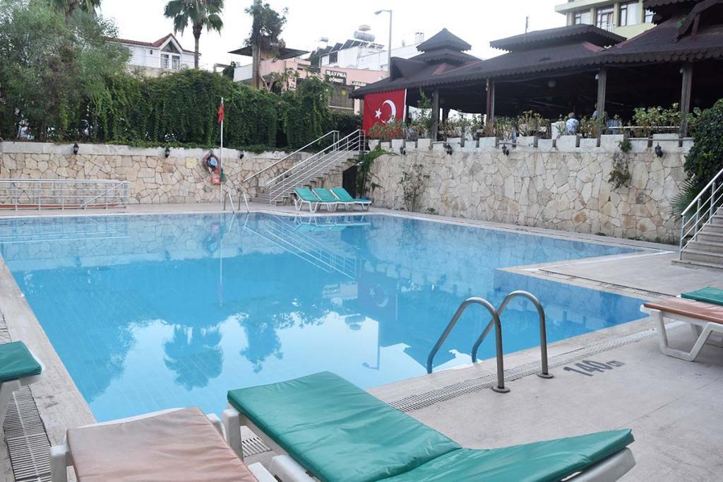 Ares City Hotel — 2