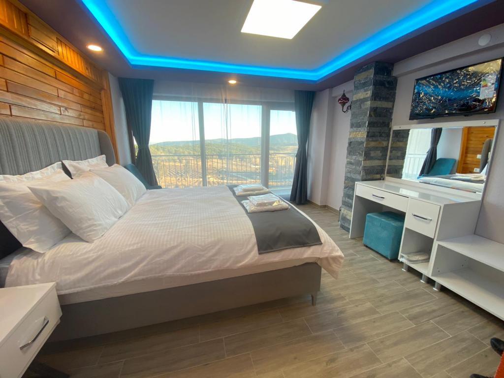 La Vie En Rose Otel — 4