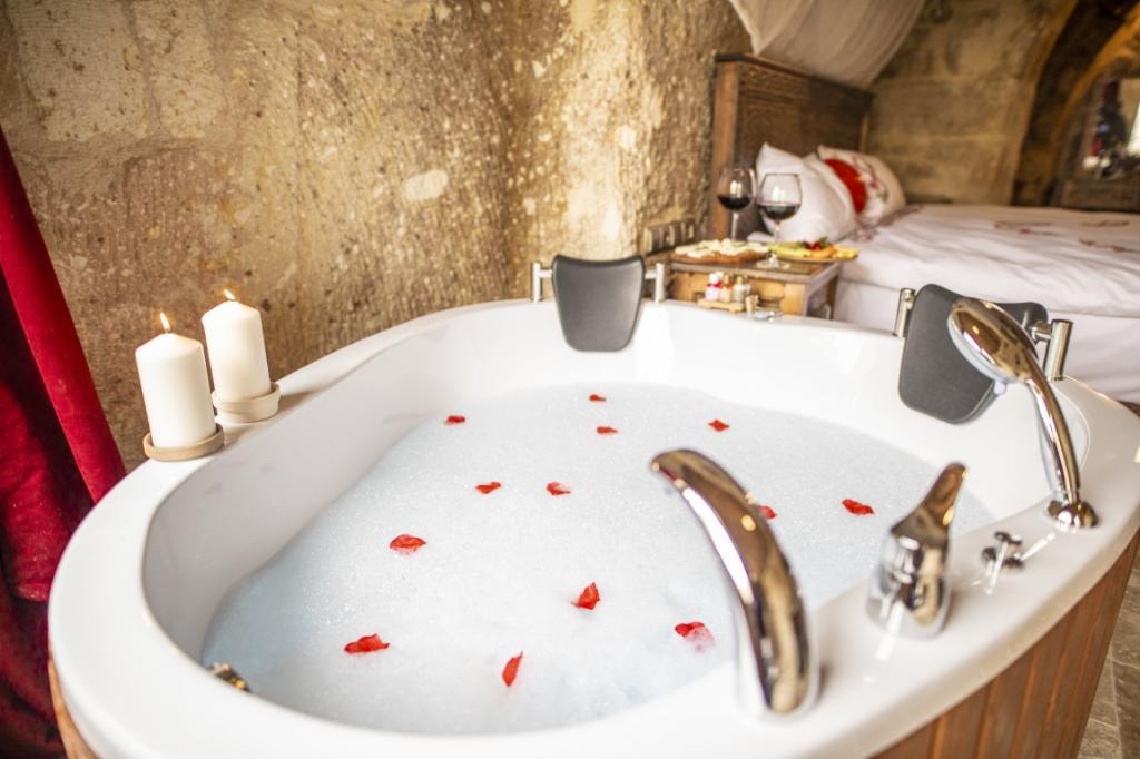 Kayata Cave Suites — 3