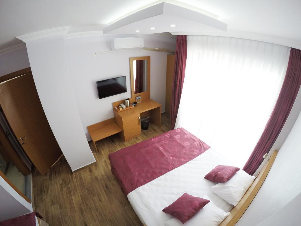 Queen Otel — 9