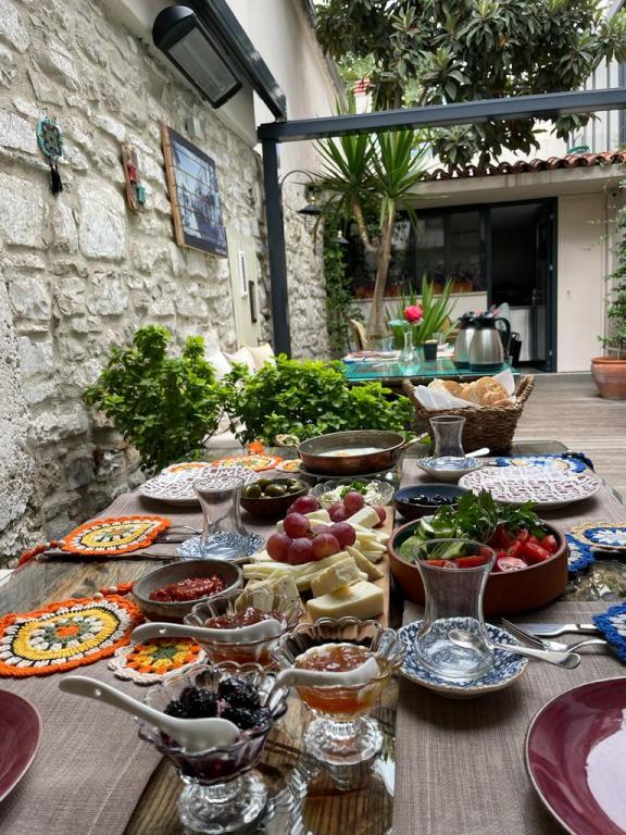 Saklı Taş Konak Hotel Urla — 8
