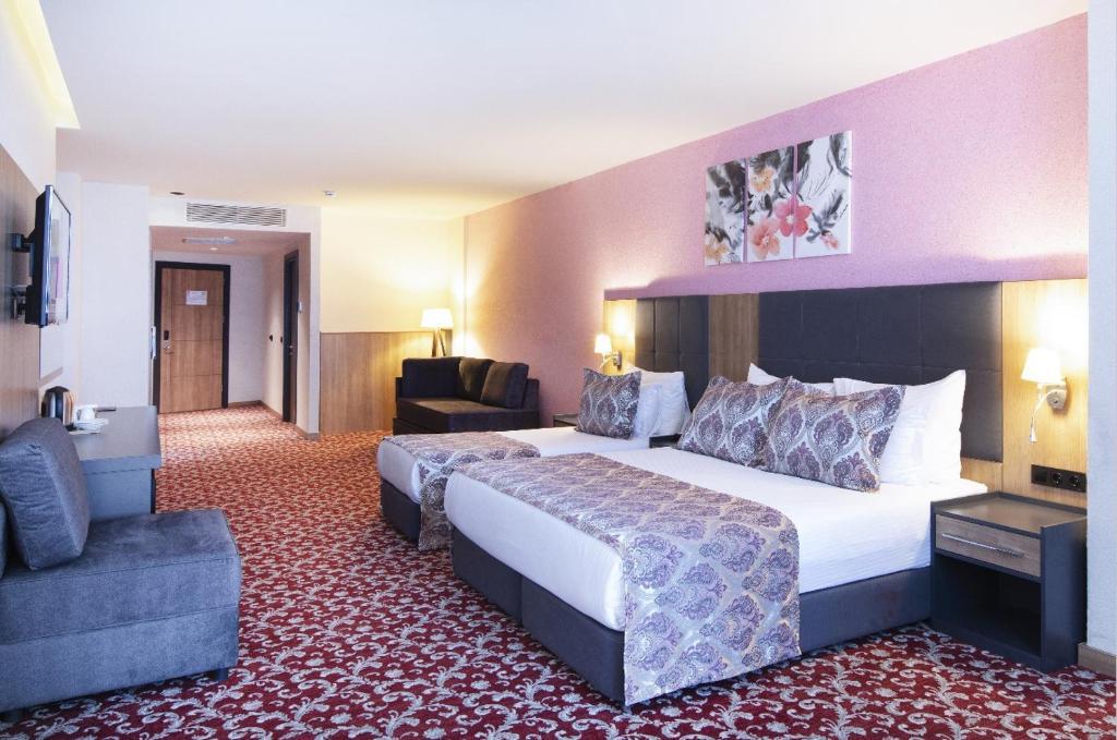 Euphoria Batumi Convention & Casino Hotel — 2