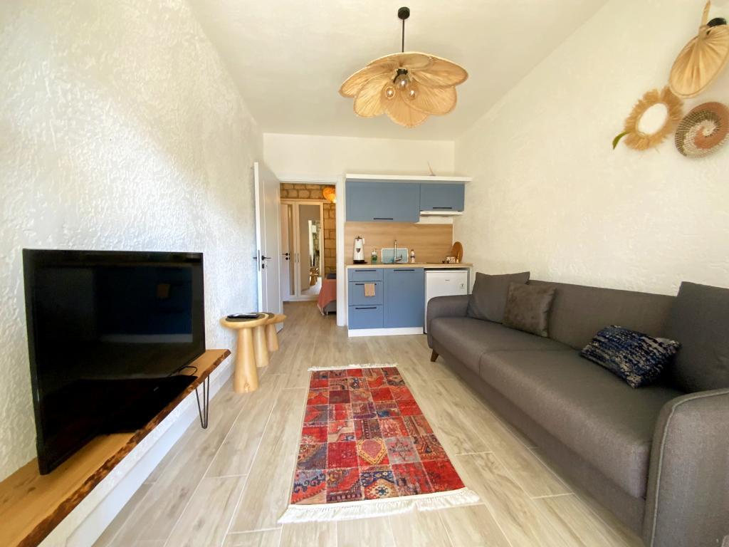 La Maison De Yasmine Alaçatı — 2