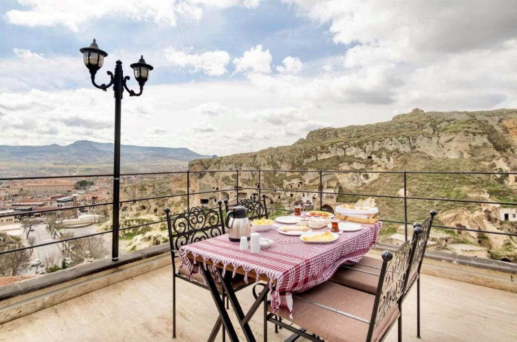 Uzay Cave Suites — 6