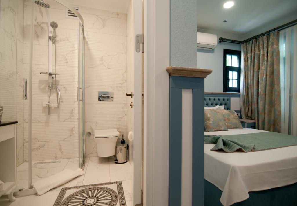 Center Hill Hotel — 10