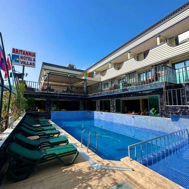Britannia Hotel & Villas — 4