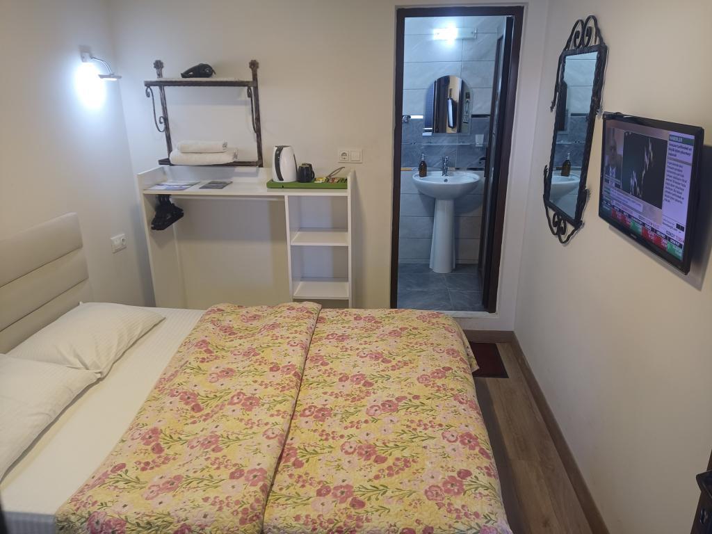 Ena Serenity Boutique Hotel — 10