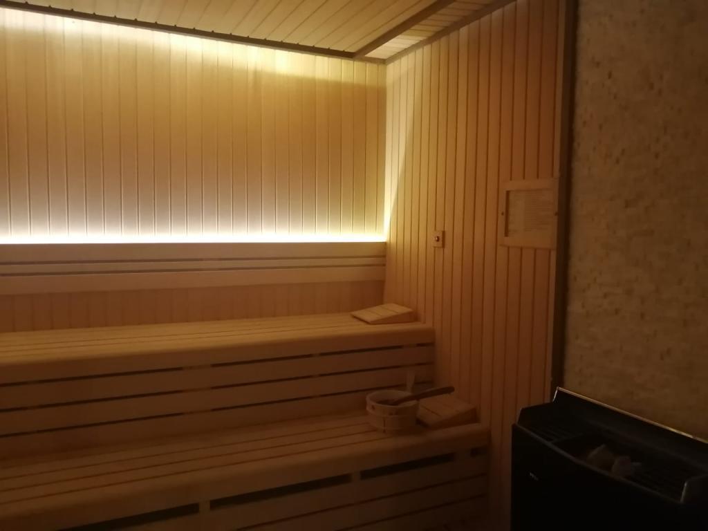 Ramada Hotel & Suites Adana — 5