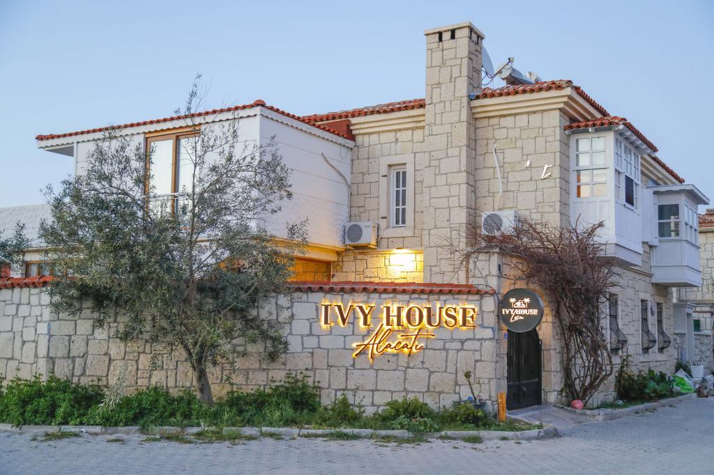 Ivy House Loca Alaçatı — 1