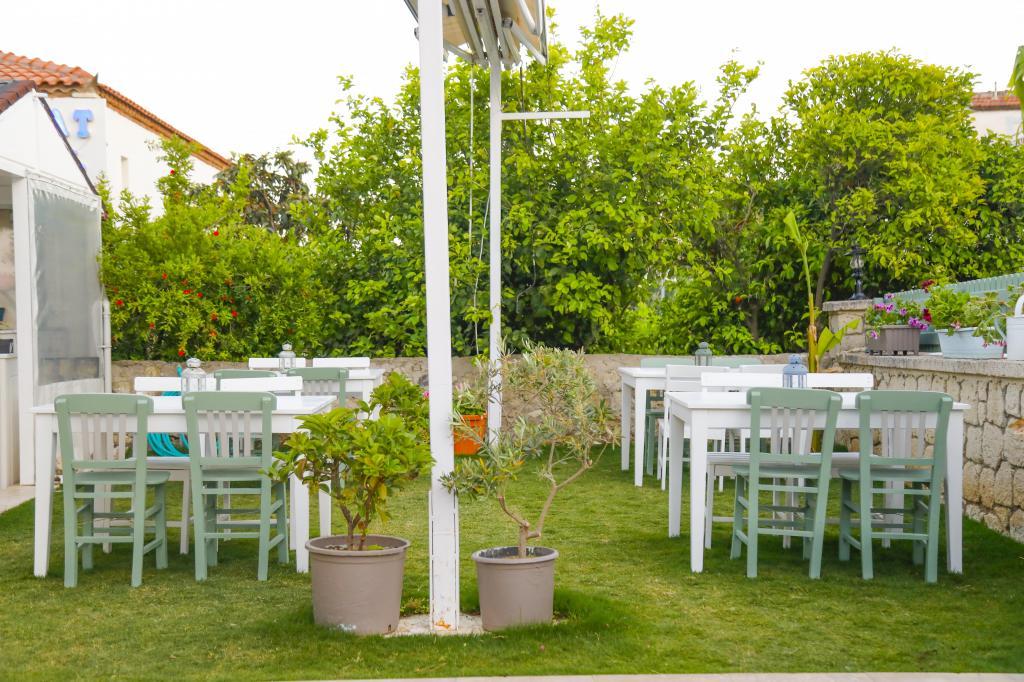 Elda Köyiçi Alaçatı — 4