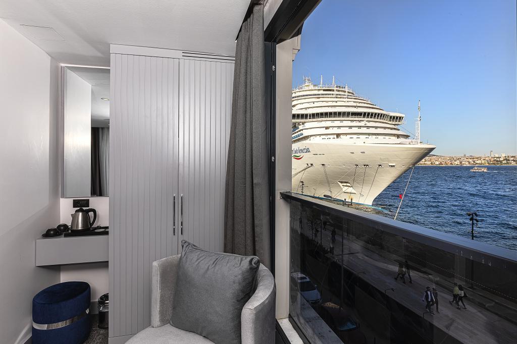 Pera Bosphorus Hotel — 4
