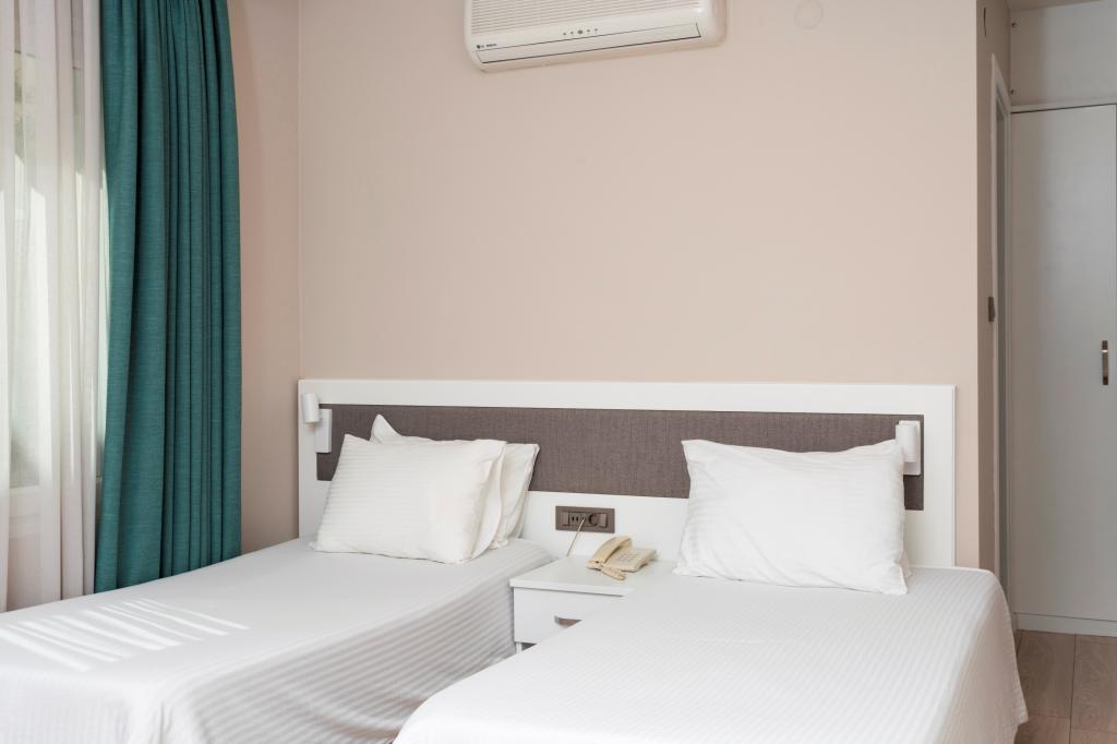 Bay Nihat Lale Otel — 8