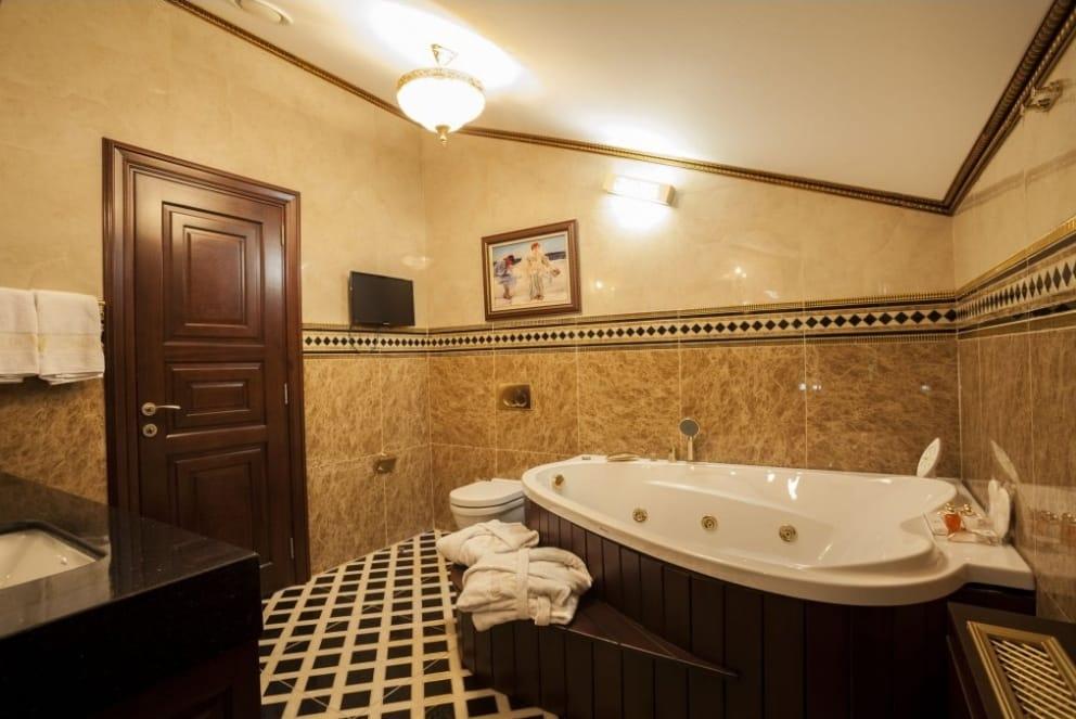 Akman Premium Hotel — 4