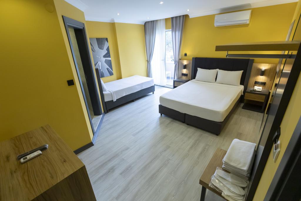 Roy Otel Akçay — 8