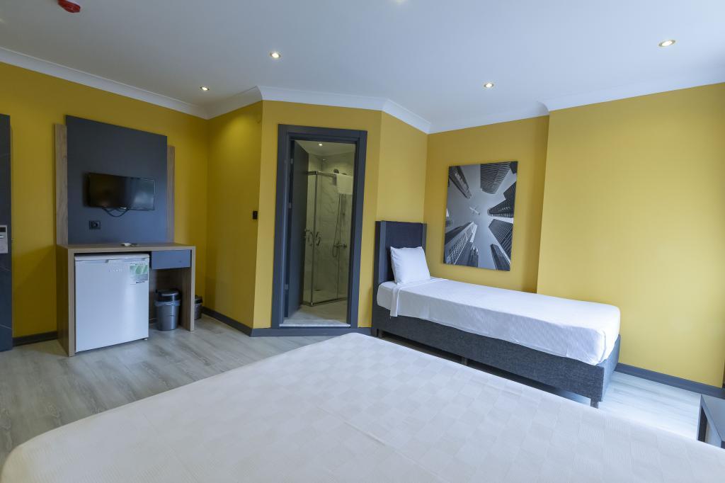 Roy Otel Akçay — 7