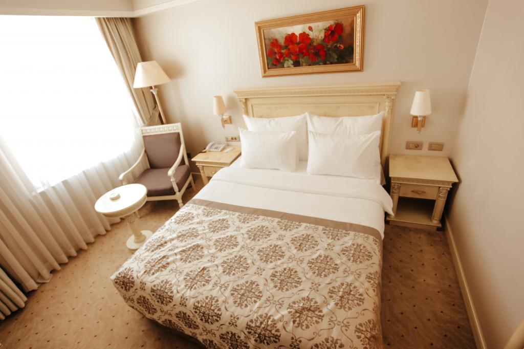 Demir Hotel — 2