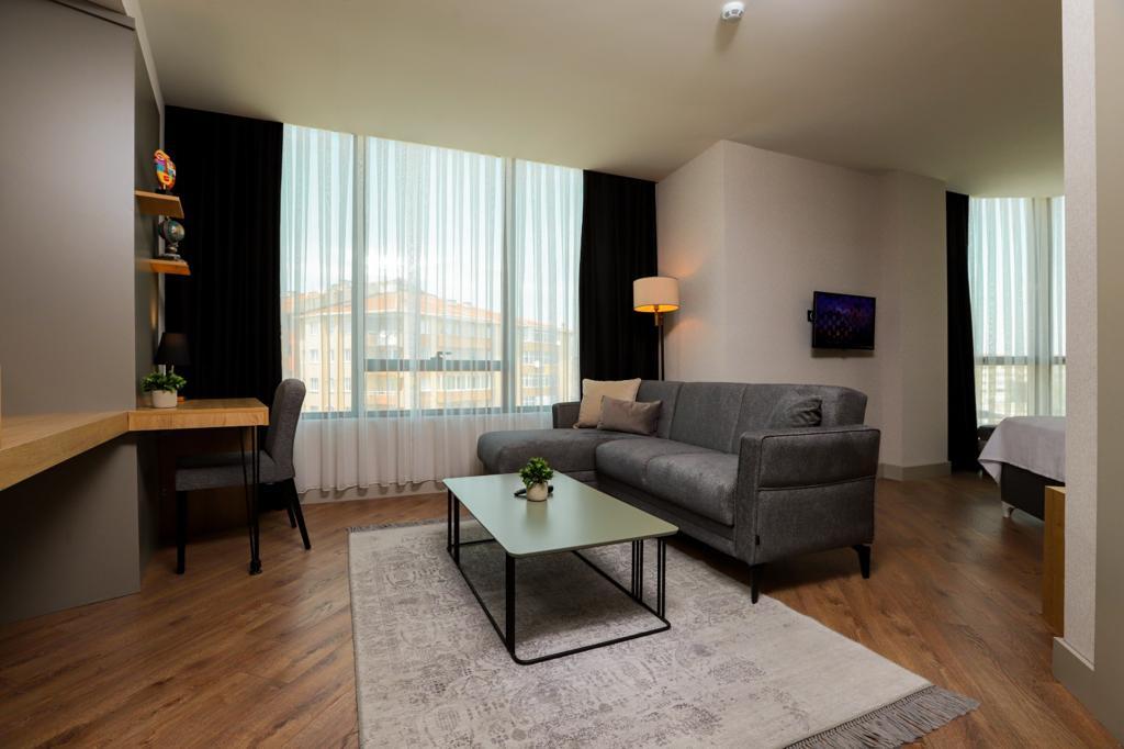 Brand Business Hotel — 7