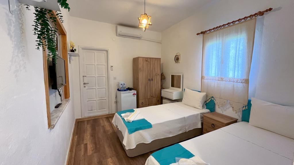Yalıyanı Pansiyon — 10