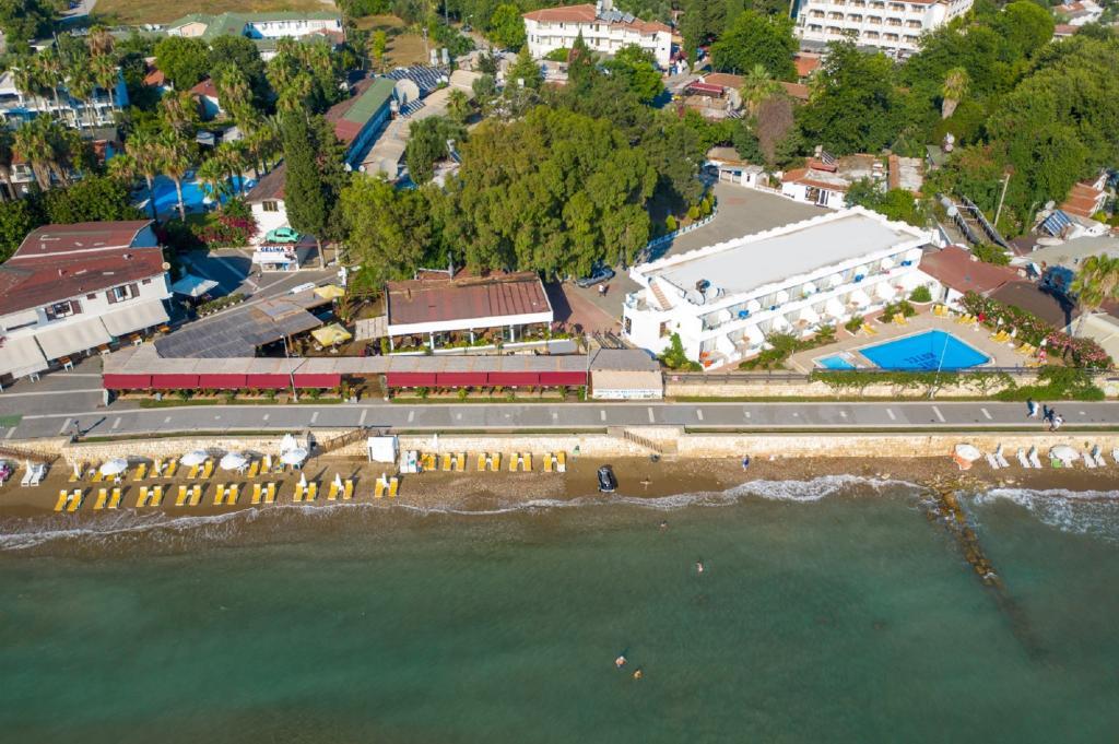 Side Beach Club — 4