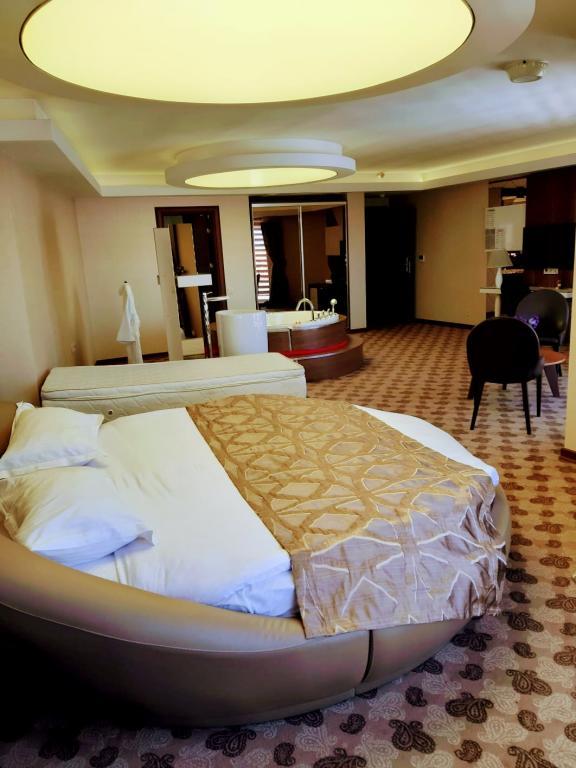Feyzan Hotel — 3