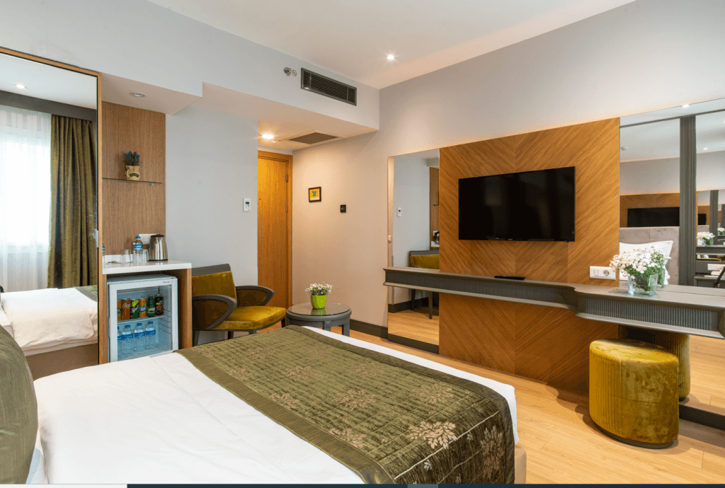 Oran Hotel — 5