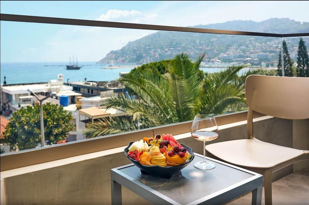 Alanya Büyük Otel — 6