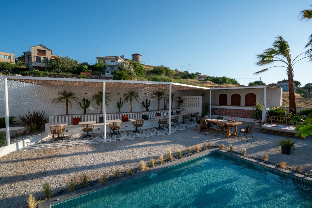 Ajlan Oia — 1