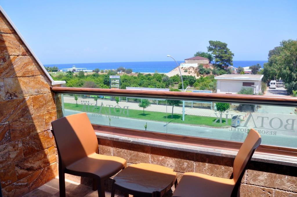Elamir Resort Hotel — 4