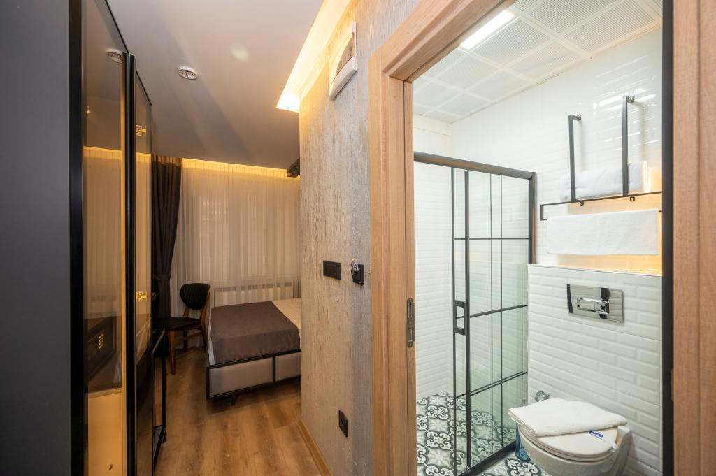 Continental Airport Hotel — 2