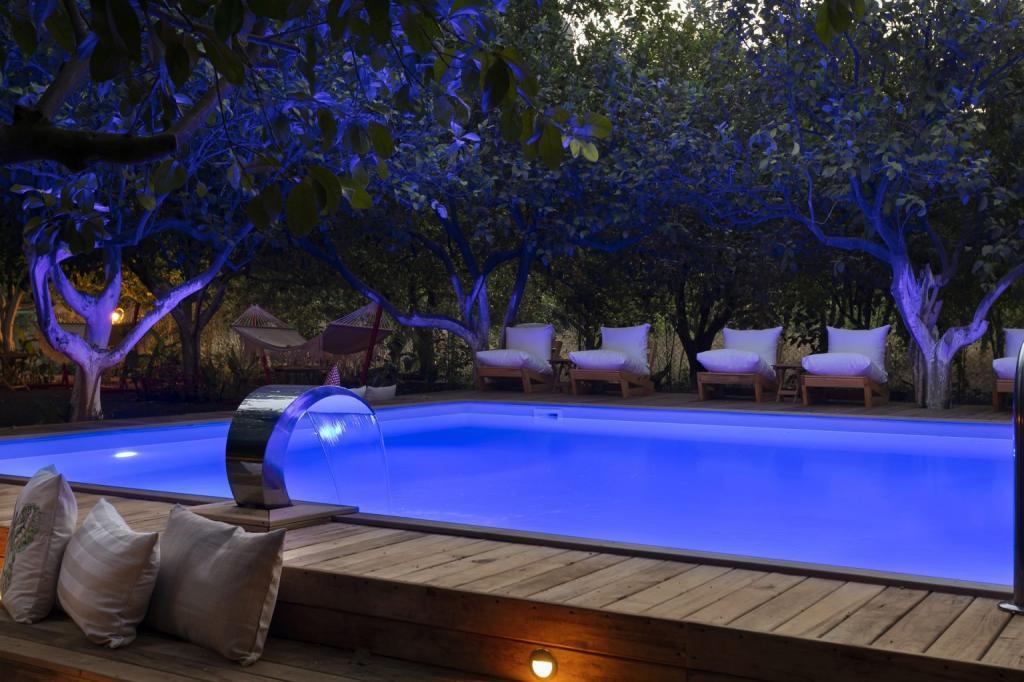 Gayb-i Bungalows — 1