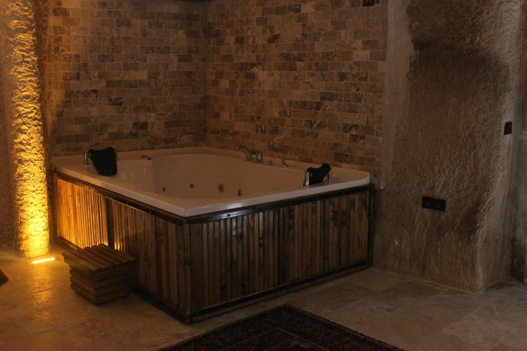 Cappadocia Cave Lodge — 2