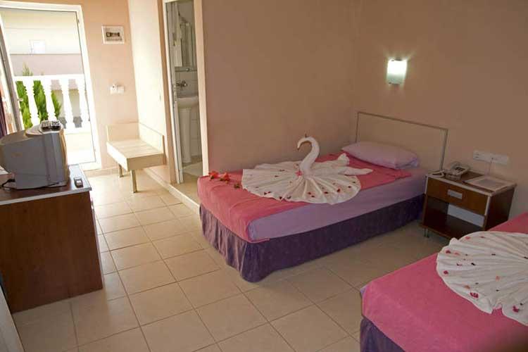 Sayanora Hotel — 9