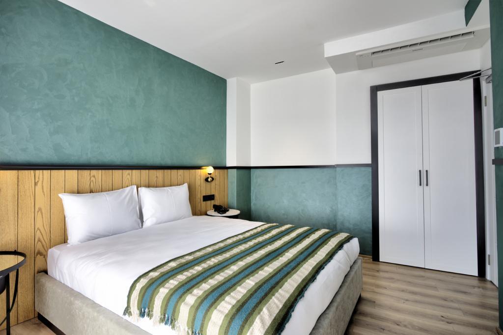 Fragments Hotel — 7