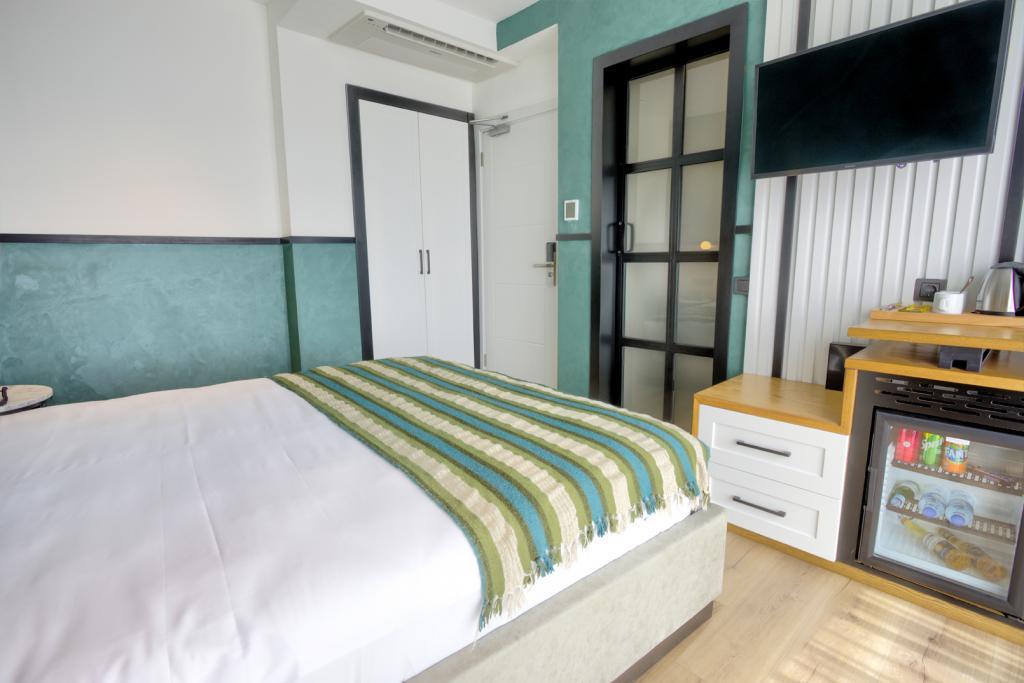 Fragments Hotel — 2