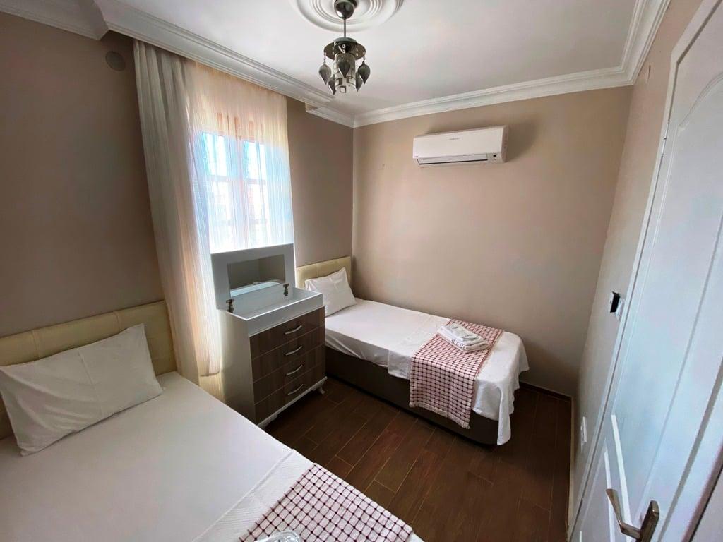 Mai Otel Cunda — 9